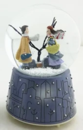 Kış Masalı Kar Küresi Orta Boy Dekoratif Hediyelik thumbnail 2