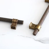 Hisar Eskitme Antik Sarı Metal 160 mm Tırtıklı Desen Mobilya Mutfak Dolap Kulpu Kulbu Kulpları thumbnail 5