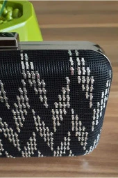 SİYAH KUMAŞ TÜL ÜZERİNE ÖZEL TASARIM EL YAPIMI GÜMÜŞ TEL KIRMA ABİYE EL VE OMUZ ÇANTASI - 3