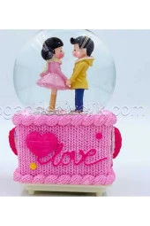 El Ele Tutuşan Romantik Aşıklar Müzikli Işıklı ve Püskürtmeli Kar Küresi - 5