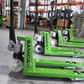 Sanica Yeşil Transpalet 2.5 Ton Kapasite Poliüretan Tekerlekli Pompa thumbnail 4