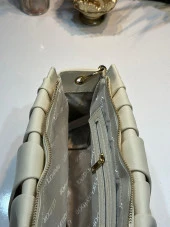 LEVDR.930074.KRM Levidor Özel Renk Kombin El Ve Kol Çantası Olarak Tasarlanmış Suni Deri Bayan Omuz Ve Kol Çantası thumbnail 4