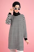 Kadın Yazlık Çizgili Penye Tesettür Tunik İnce Çizgi Siyah thumbnail 1