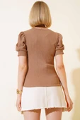 Kare Yaka Bluz Camel thumbnail 3