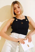Düğme Detaylı Triko Crop Siyah thumbnail 1