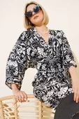 Desenli V Yaka Crop İkili Takım Siyah thumbnail 2