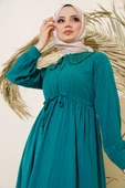 Yaka Dantelli Yarım Düğmeli Elbise Zümrüt thumbnail 2