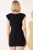 Göğüs Dekolteli Mini Elbise Siyah thumbnail 3