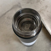 MODERN ÇİFT VAKUM YALITIMLI YANDAN DERİ TUTACAKLI SICAK/SOĞUK 450 ML GÜNLÜK, HEDİYELİK TERMOS - 4