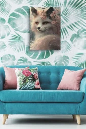 Çiçek Detaylı Kadın Tilki Yağlı Kanvas Tablo thumbnail 4