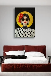 Kırmızı Çiçek Detaylı Kadın Çizim Yağlı Kanvas Tablo thumbnail 3