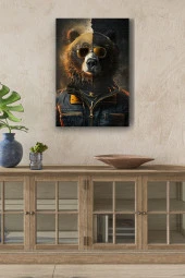 İki Renk Detaylı Kıyafet Giymiş Boz Ayı Yağlı Kanvas Tablo thumbnail 1