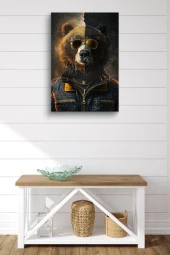 İki Renk Detaylı Kıyafet Giymiş Boz Ayı Yağlı Kanvas Tablo thumbnail 2