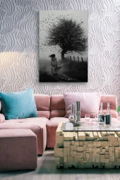 Siyah Beyaz Ağaca Yürüyen Kadın Yağlı Kanvas Tablo thumbnail 7