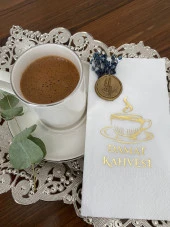Gold Yaldızlı Beyaz Çiçekli Mühürlü Damat Kahvesi Garson Peçete 1 Adet - 2