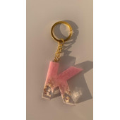 K Harfi Pembe Renk Epoksi ve Deniz Kabuğu Kırığı Süslemeli Gold Halka Anahtarlık El Yapımı Hediyelik - 1