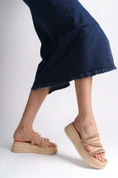 ELISE Düz Topuklu Şeritli Taşlı Kalın ve Ortopedik Taban Kadın Terlik TT Ten - 7