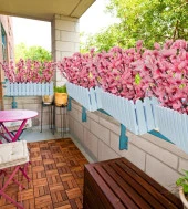 Nettenevime Yapay Çiçek Beyaz Çit Balkon Saksısı Pembe Bahardalı 55*20cm thumbnail 2