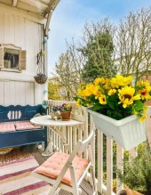 Nettenevime Yapay Çiçek Sarı Ay Çiçeği Papatya Küpeşte Askılı Saksıda Balkon Çiçeği Çiçek Sepeti thumbnail 2