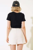 Yandan Lastik Büzgülü T-shirt Siyah thumbnail 3
