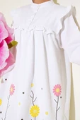 Çiçek Baskılı Fırfırlı Tunik Beyaz thumbnail 4