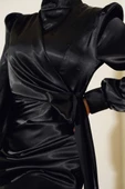 Yandan Bağlamalı Saten Elbise Siyah thumbnail 4