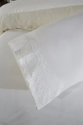 Fransız Dantelli Seda Çeyizlik Nevresim Takımı Krem thumbnail 8