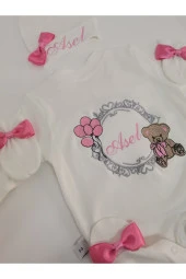 MİNİK ADIMLAR İsme Özel Nakışlı Bebek Battaniye. Tulum Seti ve Kapı Süsü İsimli Balonlu Ayıcıklı - 6