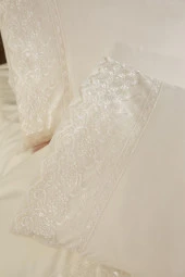 Fransız Dantelli Reyhan Çeyizlik Nevresim Takımı Krem thumbnail 5