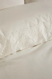 Fransız Dantelli Tadım Çeyizlik Nevresim Takımı Krem thumbnail 2