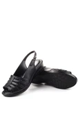 Walkenzo 3785 Ortopedik Büyük Numara Kadın Günlük Sandalet thumbnail 5