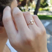 14 Ayar Altın Kalp Yapraklı Yonca Yüzük thumbnail 2