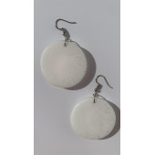 Daire Şekilli Beyaz Renkli Ebruli Gece Yeşil Neon Olan Parlak Küpe Epoksi El Yapımı Hediyelik thumbnail 2