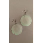 Daire Şekilli Beyaz Renkli Ebruli Gece Yeşil Neon Olan Parlak Küpe Epoksi El Yapımı Hediyelik thumbnail 5