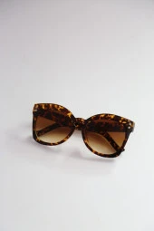 Yuvarlak Aynalı Kadın Güneş Gözlüğü thumbnail 2