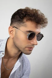 Büyük Kare Çivi Detaylı Pudra Kadın Güneş Gözlüğü thumbnail 2