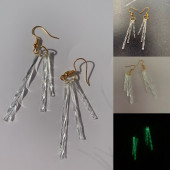 Şeffaf Renkli Gece Yeşil Neon Olan Parlak Üçlü Çubuk Şekilli Küpe Epoksi El Yapımı Hediyelik thumbnail 8