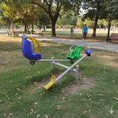 Dörtlü Tahterevalli – 2 Engelli Koltuklu, 2 Standart Oturaklı thumbnail 1