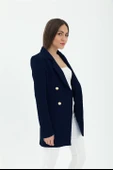 Omuzları Vatkalı Önü Çıtçıtlı Atlas Kumaş Kadın Blazer Ceket - Lacivert - 2