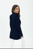 Omuzları Vatkalı Önü Çıtçıtlı Atlas Kumaş Kadın Blazer Ceket - Lacivert - 4