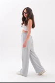 Önü Çimalı Diyagonal Pantolon - Gri thumbnail 2