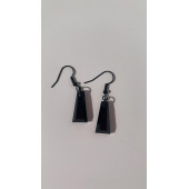 Siyah Renkli Siyah Aksesuarlı Piramit Şekilli Sallantılı Epoksi Küpe El Yapımı Hediyelik - 6