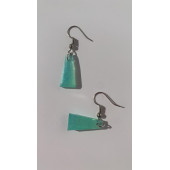 Mint Yeşil Renkli Sedefli Gümüş Aksesuarlı Piramit Şekil Sallantılı Epoksi Küpe El Yapımı Hediyelik thumbnail 3