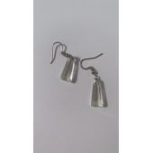 Şeffaf Renkli Beyaz Sedefli Parlak Gümüş Aksesuarlı Piramit Şekil Sallantılı Epoksi Küpe Hediyelik thumbnail 6