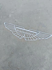 Aston Martin Metal Duvar Dekoru 100x25cm thumbnail 2