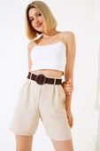 Kemerli Keten Şort Bej thumbnail 2