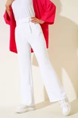Beli Cırtlı Bol Paça Pantolon Beyaz thumbnail 1