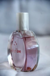 Far Away + Wish Of Love Kadın Parfüm thumbnail 4