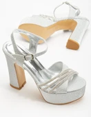 Feles Çapraz 13 cm Yüksek Platform Topuklu Taşlı Kadın Abiye Ayakkabı thumbnail 2