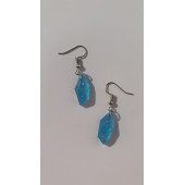 Gök Mavi Renkli Simli Sedefli Parlak Gümüş Aksesuarlı Kristal Şekil Sallantılı Epoksi Küpe Hediyelik thumbnail 2